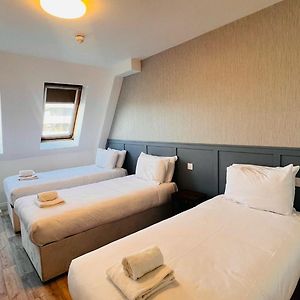 Basic Triple Room